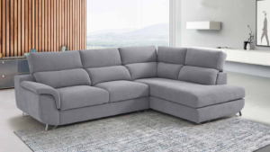 sofá con sentada suave en visco con asientos deslizantes y arcón en la chaiselonge. Es un modelo de sofá que ofrece gran variedad de medidas y modulaciones.